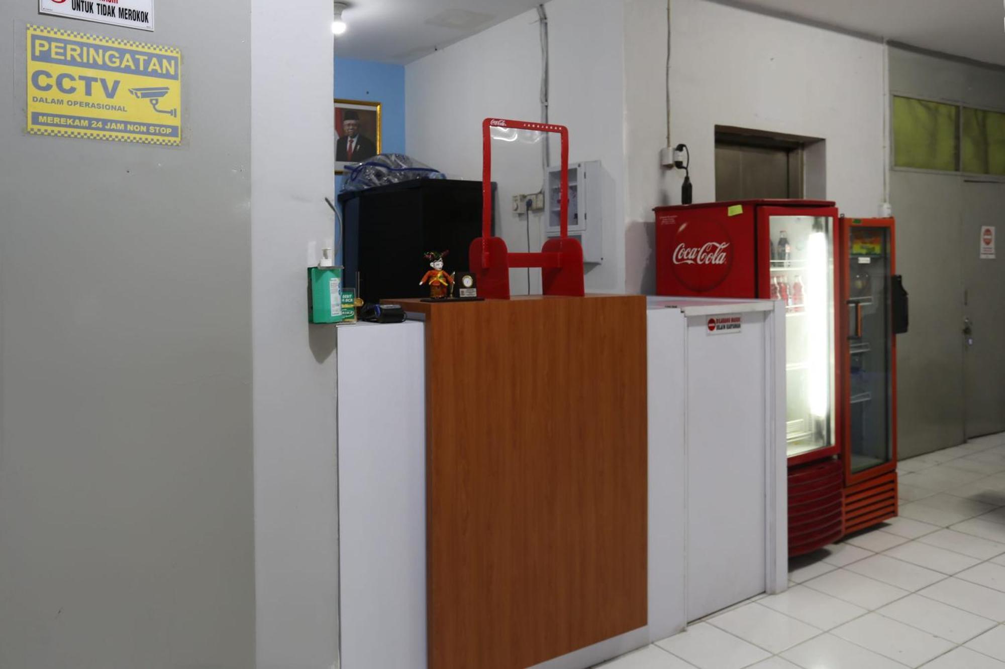 Oyo 3865 Wisma Niaga Yakarta Exterior foto